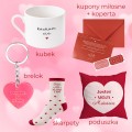 Zestaw walentynkowy Moc Czerwieni z poduszką, kubkiem, skarpetami i kuponami